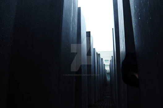 HOLOCAUST WAR MEMORIAL. (Berlin, Germany)