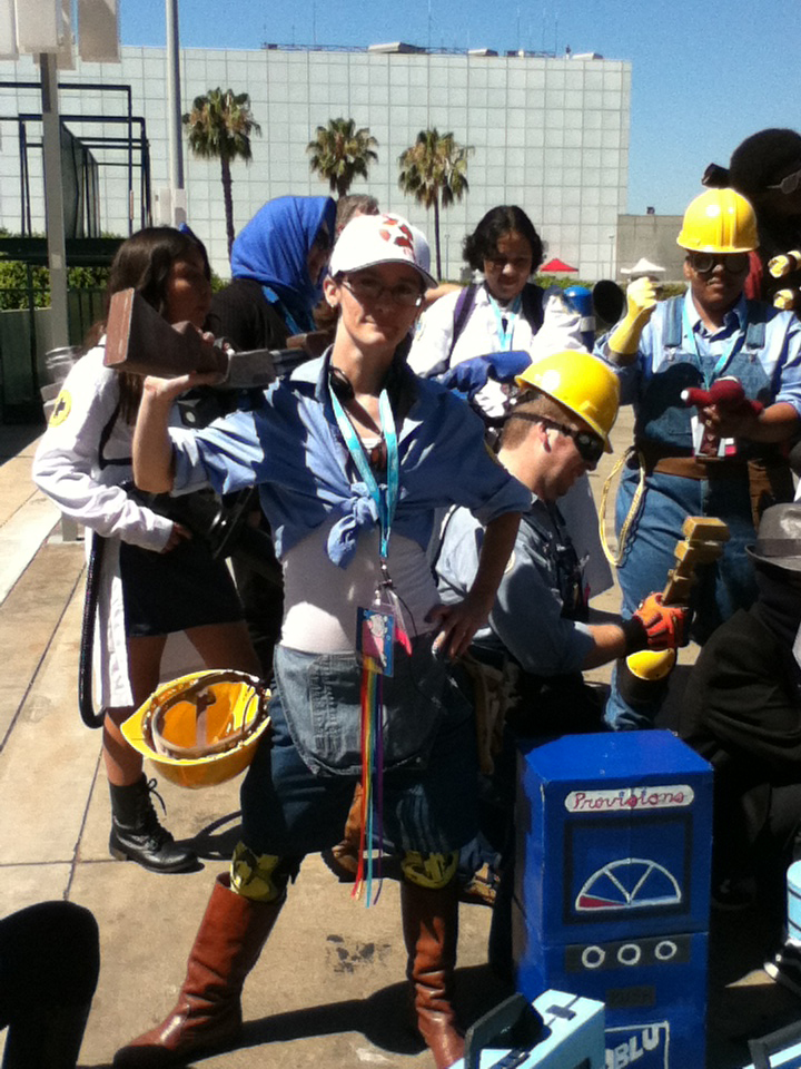 AX 2012: Valve Meet... Blu Female Engie