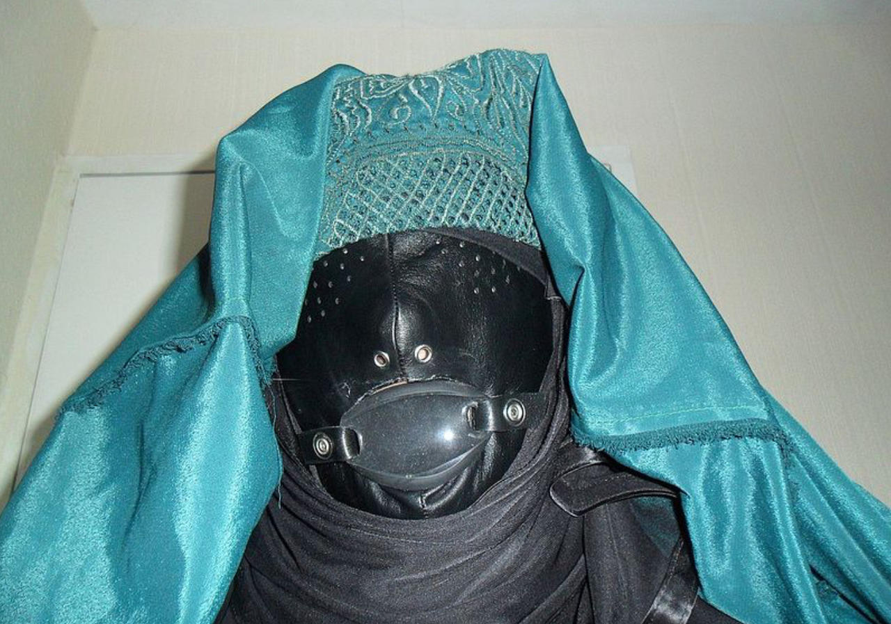 Hooded and gagged under burqa by alan7690 on DeviantArt
