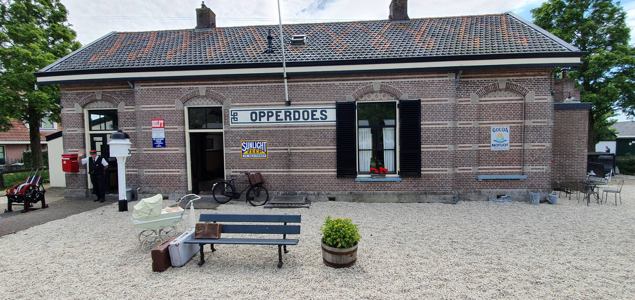 Opperdoes Station Opperdoes by Thenewmikefan21 on DeviantArt