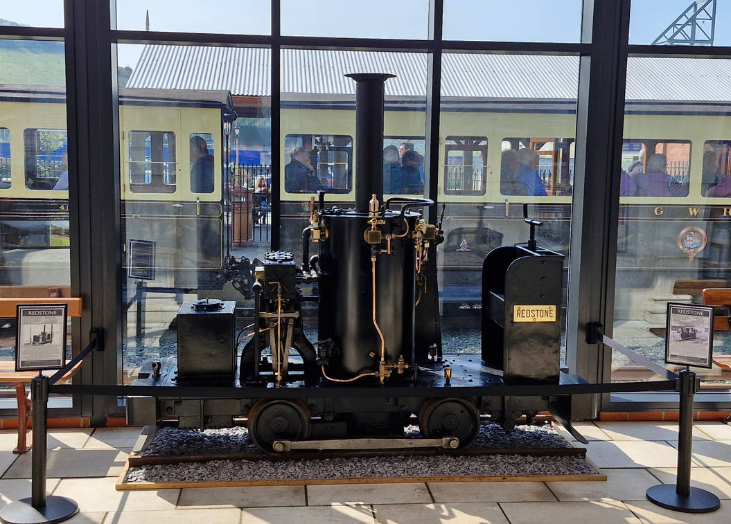 Vertical Boiler Engine Redstone by Thenewmikefan21 on DeviantArt