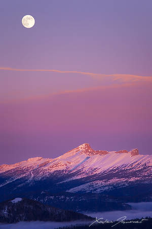 Full Moon by XavierJamonet Full Moon by XavierJamonet
