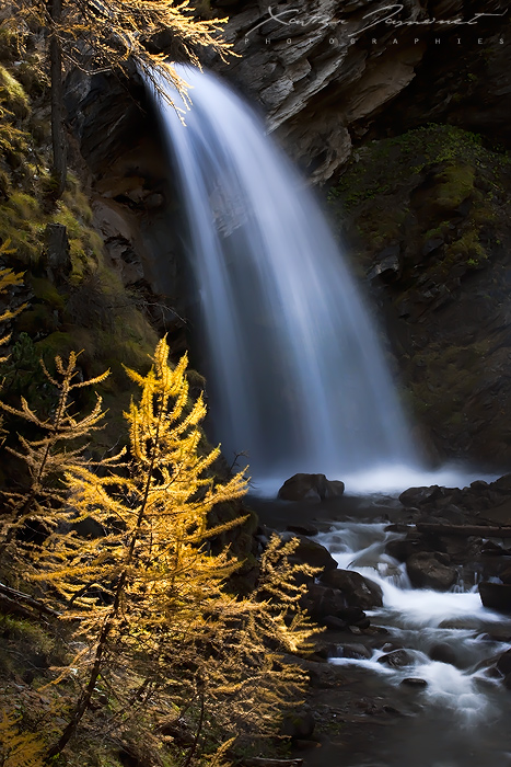 Gold waterfall