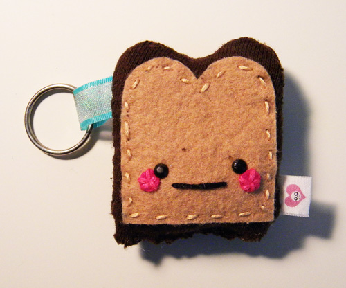 JerSey KNIT ToAStie KEYchaiN