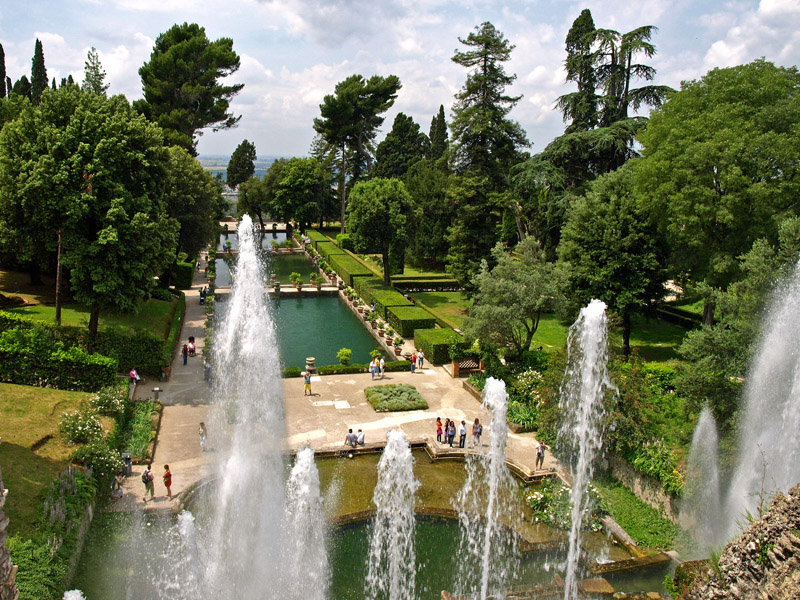 Italy - Villa d'Este Fountain