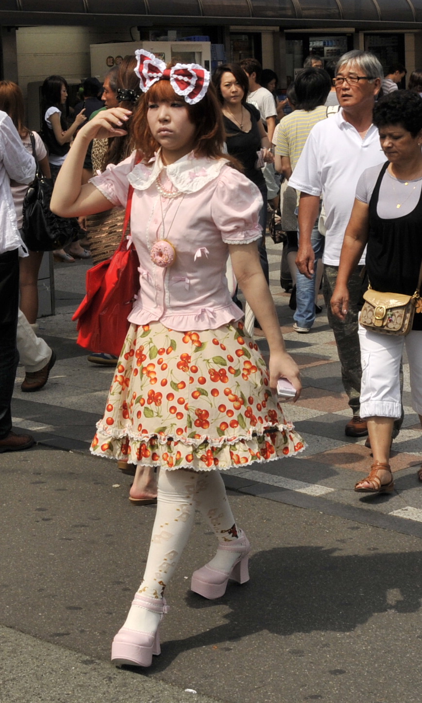 Harajuku Donut Girl