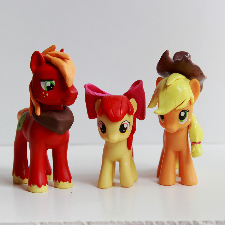 Apple Family MLP G4 Customs