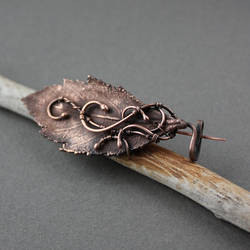 Copper brooch 'Sweet melody' by WhiteSquaw