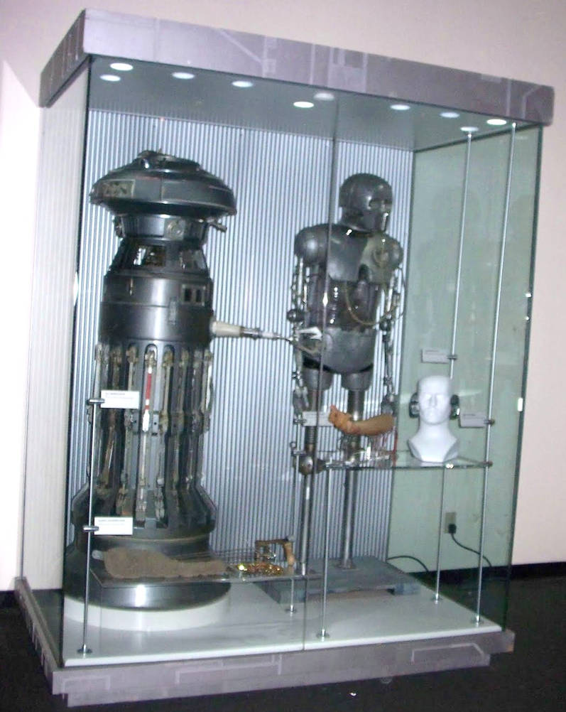 Life-size movie props in 2007 Star Wars Exhibition by trivto on DeviantArt