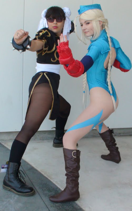 Chun-Li and Cammy White at LB Comic Con 2013 by trivto