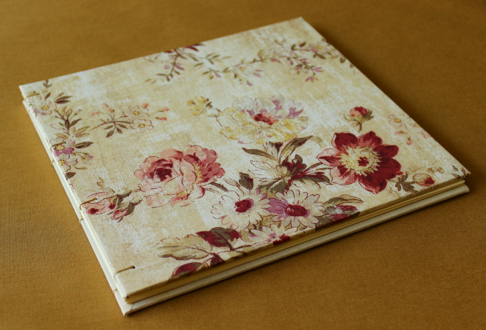 Wedding Guestbook with Case - Floral Wedding