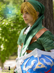 Link and Navi - Legend of Zelda Cosplay