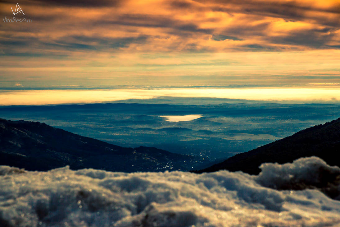 Morning fog by VitoDesArts