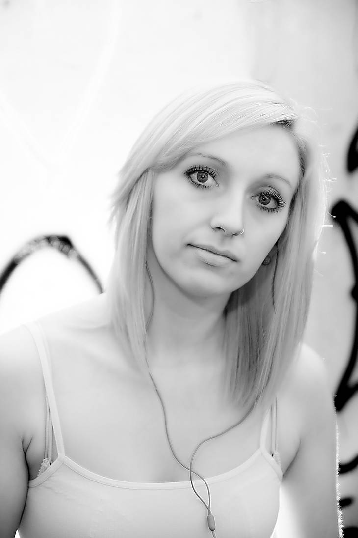 Sarah By Albaz On DeviantArt sarah-by-albaz-on-deviantart