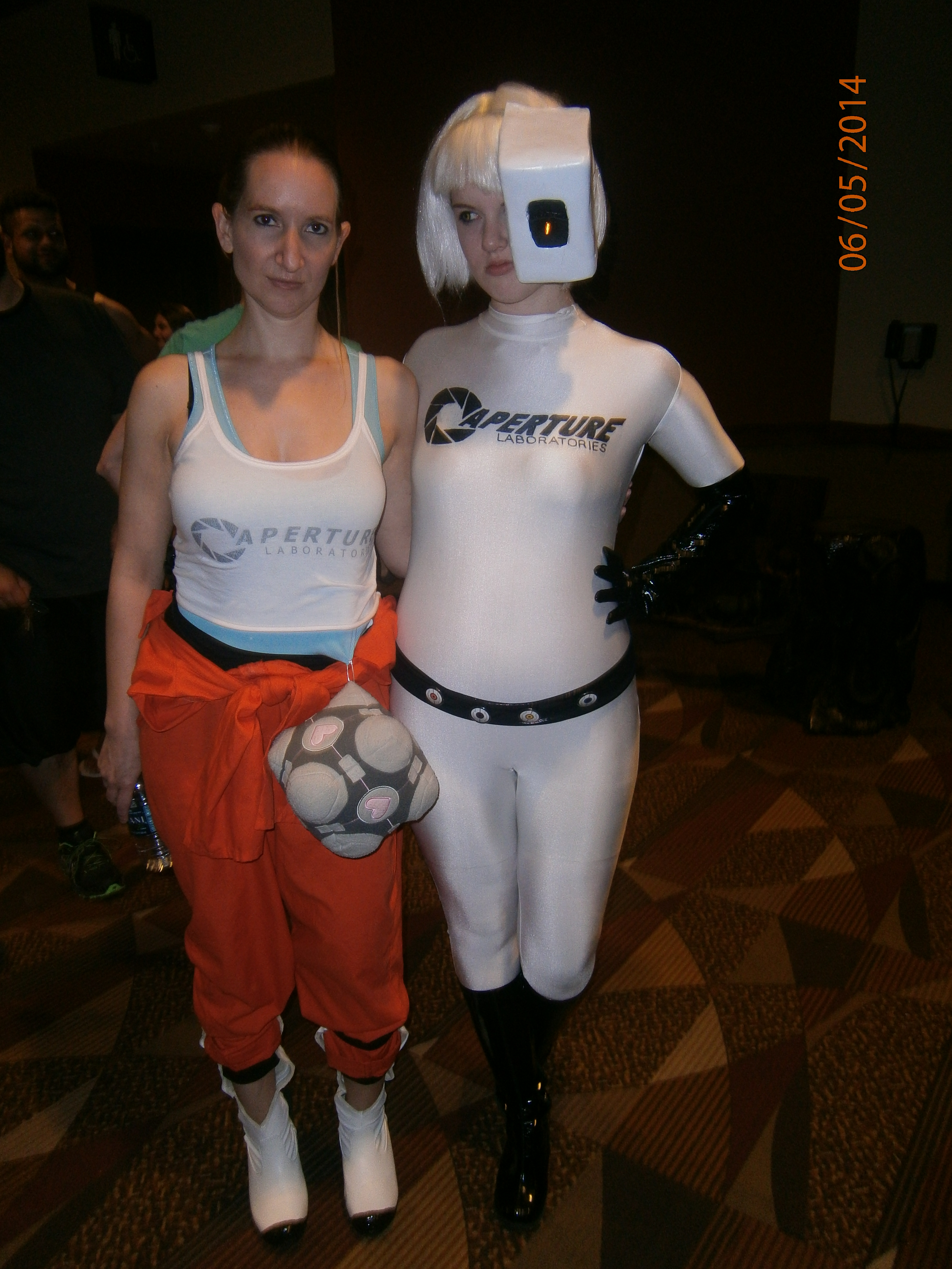 Chell and GLaDOS 1