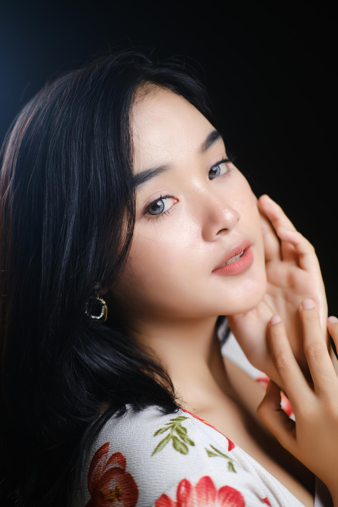 Potrait Java Girl by Tukangmotret on DeviantArt