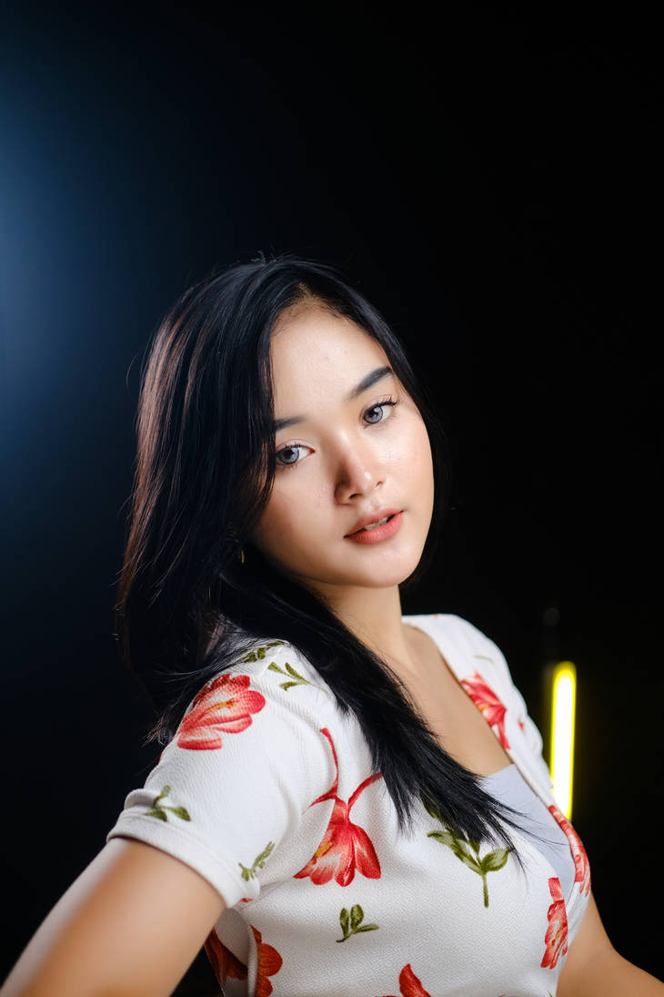 Potrait Java Girl by Tukangmotret on DeviantArt