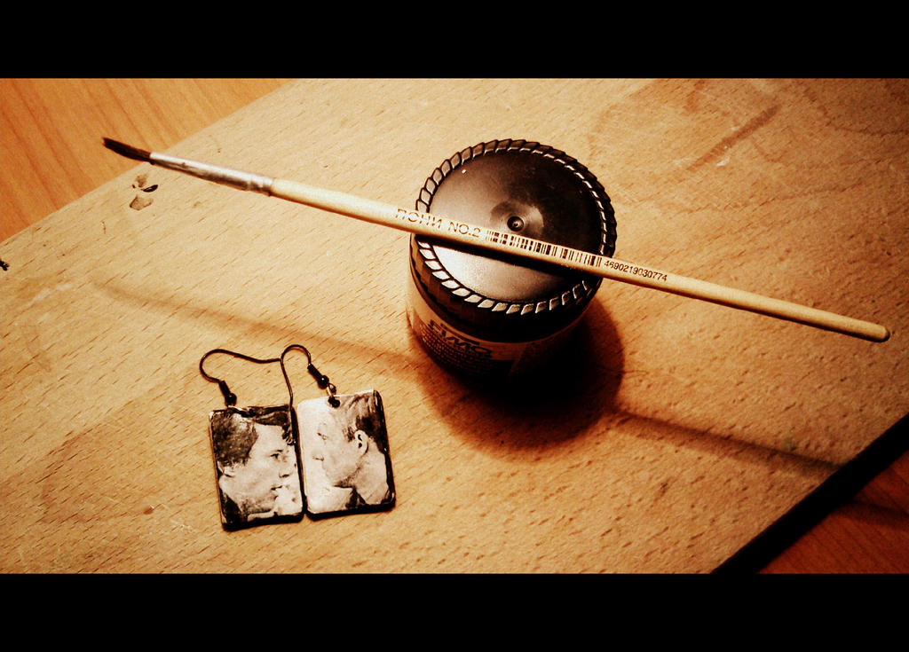 Johnlock earrings)