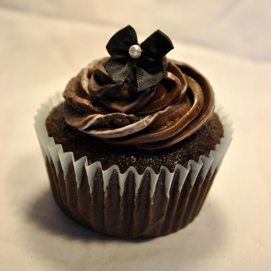 Chocolate Bow Cupcake 1