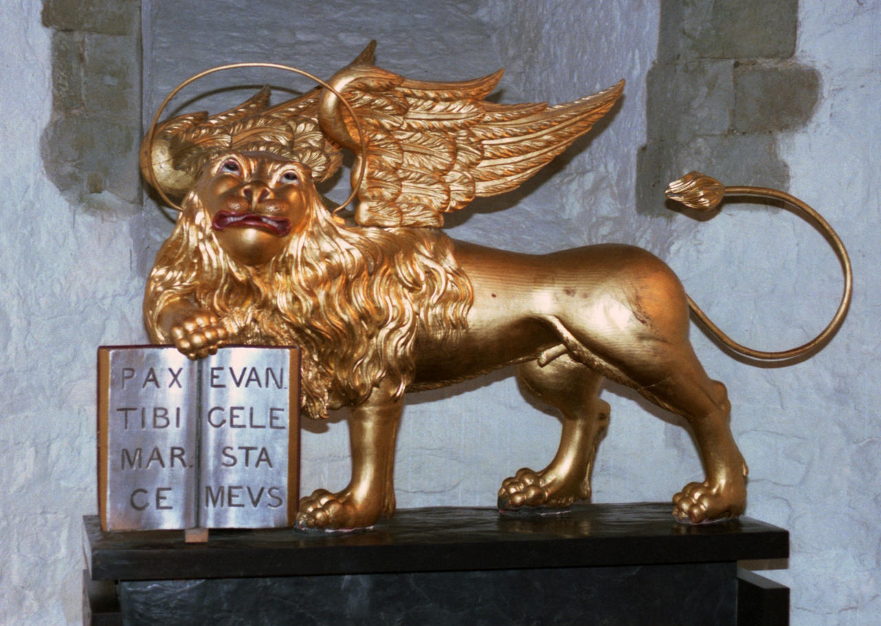 Golden Winged Lion By Alberichpotter On Deviantart Golden Winged Lion By Alberichpotter On Deviantart