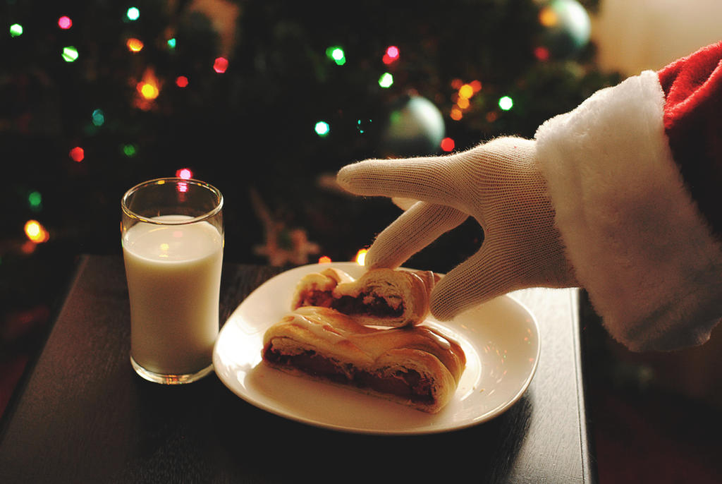 Santa Loves Sweets by KG8807 Santa Loves Sweets by KG8807