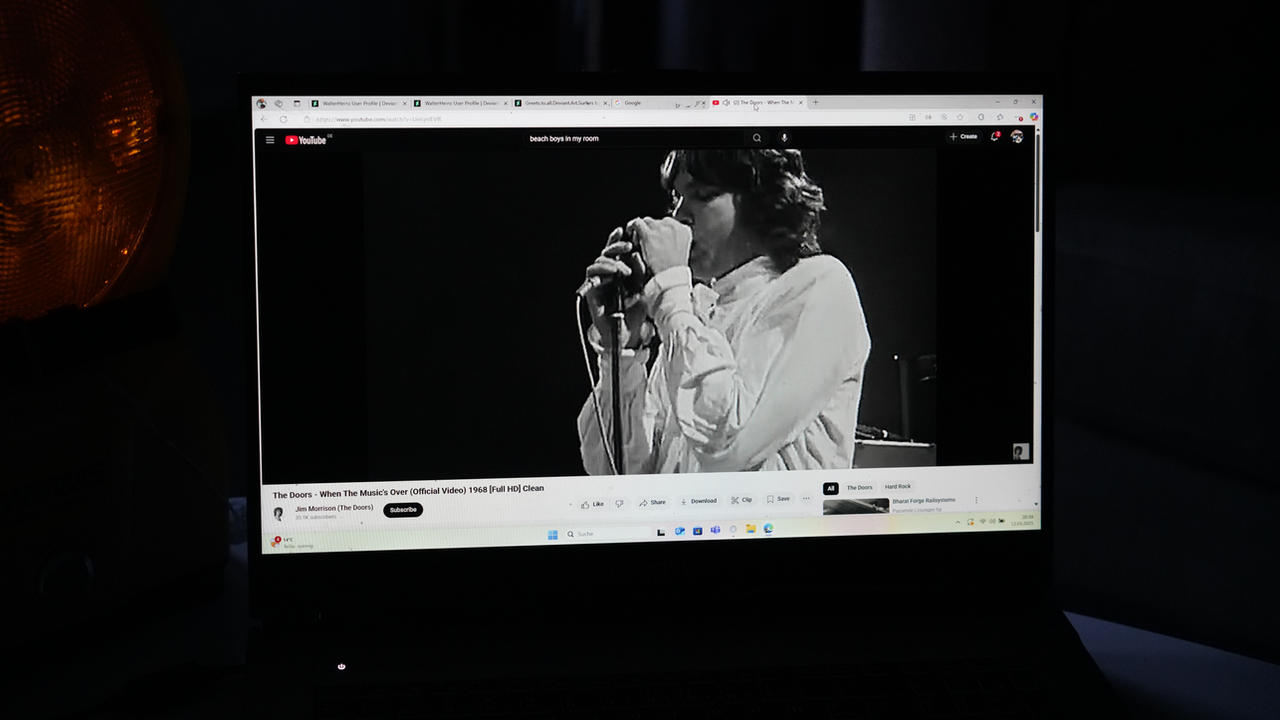 who.iam.listening.to...right.now!