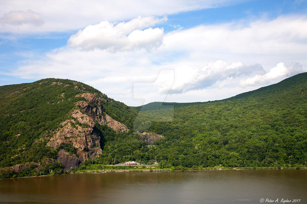 Breakneck Point 