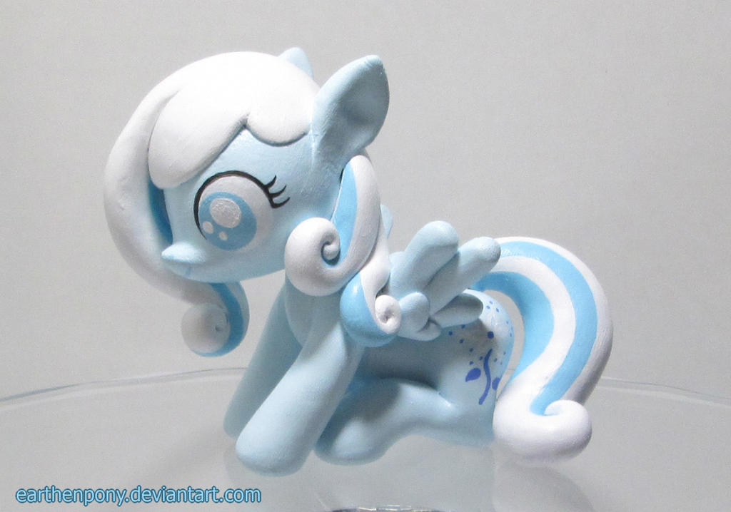 Snowdrop! by EarthenPony