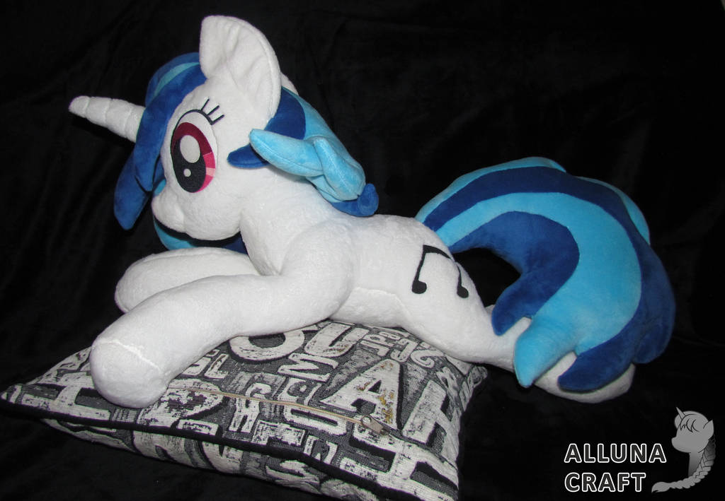 Vinyl Scratch DJPON3 - 65 cm long for sale by AllunaCraft