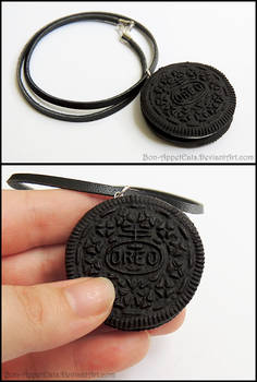 Life Size Oreo Necklace