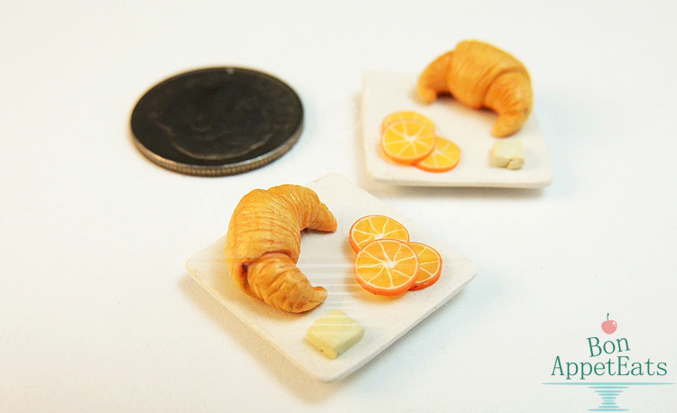 1:12 Croissant Plate