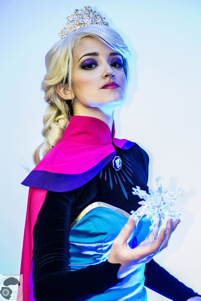 Coronation Elsa Cosplay