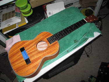 Tenor Uke 10