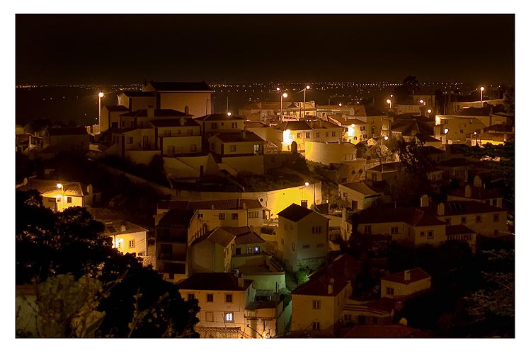 Penedo by night