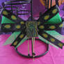 Portrait bow: Green Beetle