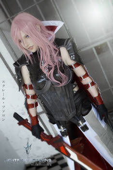 Lightning Cosplay (Final Fantasy XIII)