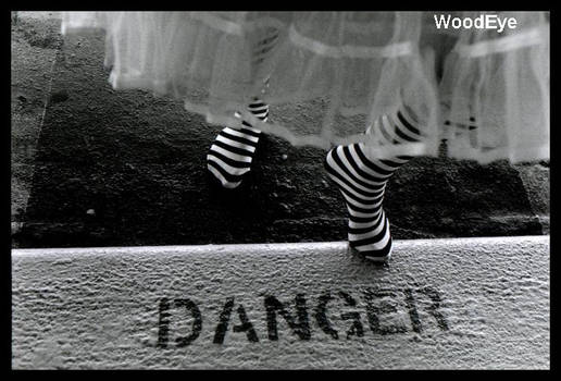 Aviva  Danger Feet