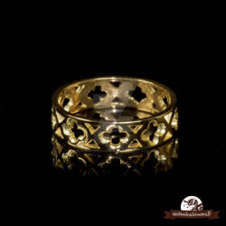 Wedding ring 32