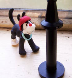 Wakko and the lightpost