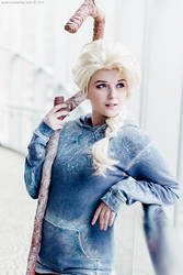 Elsa Frost