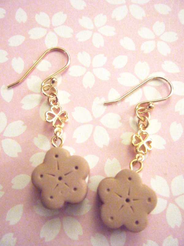 Jewelry: Cherry Blossom Cookie