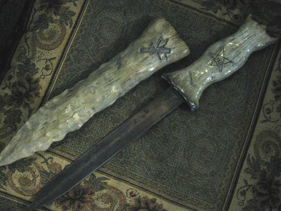 Mythos Hunters Dagger II by vonmeer