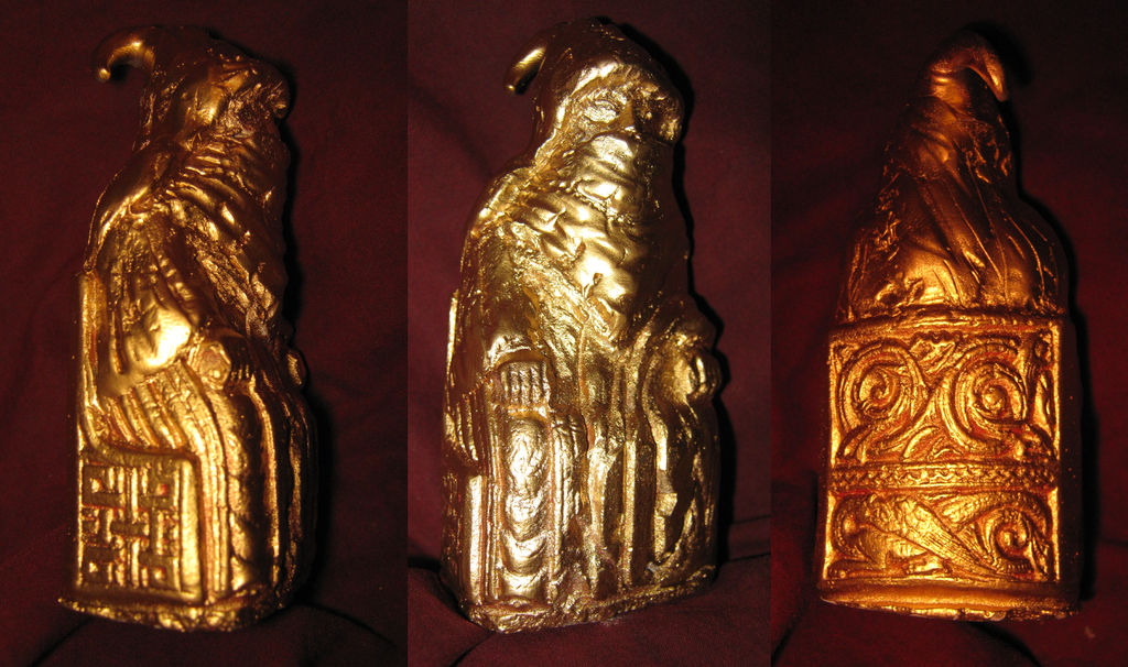 King in Yellow Chessman by vonmeer