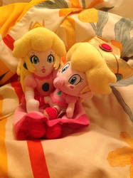 Princess Peach and her Younger Self