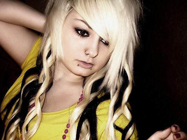 slouch girl by AmehAnime on DeviantArt
