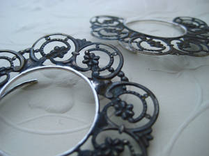 18g faux filigree hoops