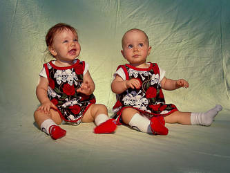 So cute two babys