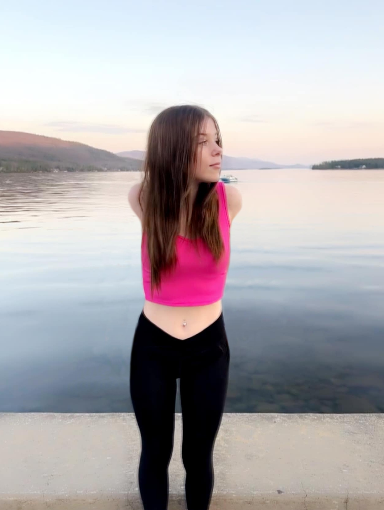 Armless DSD amputee girl at the bay by Namboy84 on DeviantArt