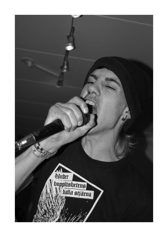 Punk basterd BWversion by lorock on DeviantArt