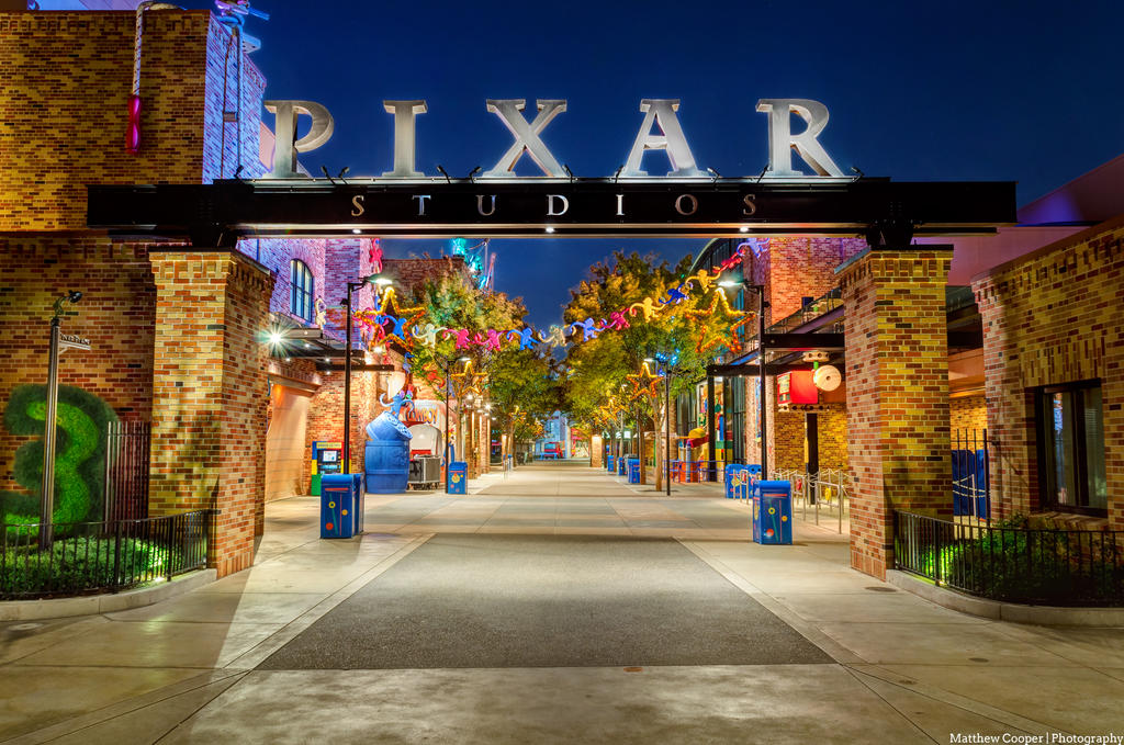 Пиксар фото. Киностудия Pixar. Пиксар аниматион Студиос. Emeryville Pixar. Дисней Пиксар студия.